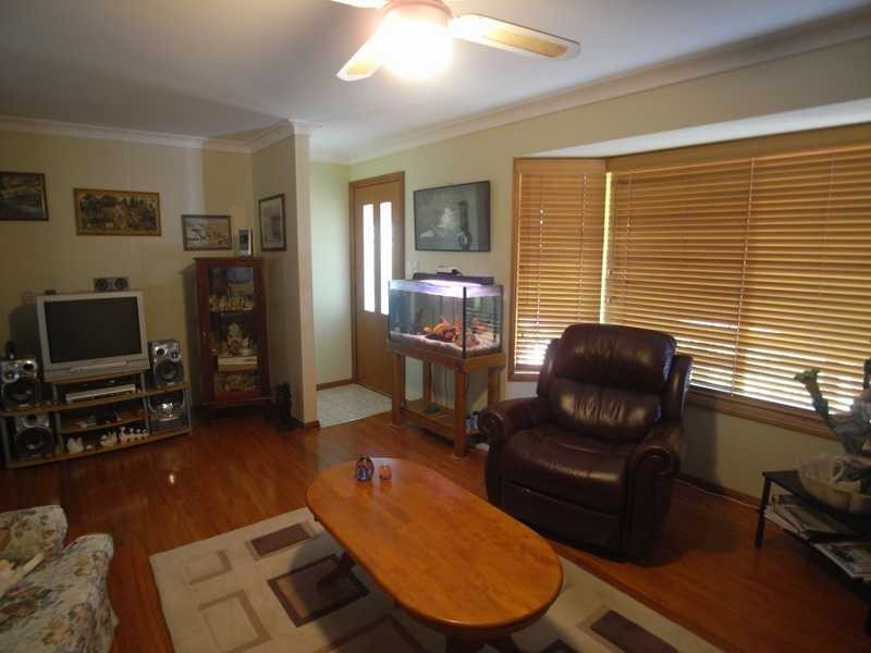 68 Camp Street, Adelong NSW 2729