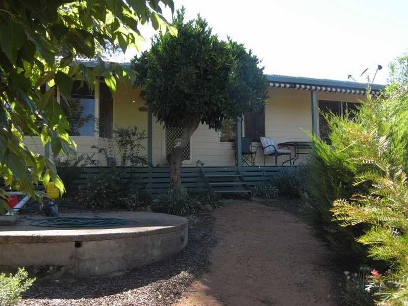 68 Camp Street, Adelong NSW 2729