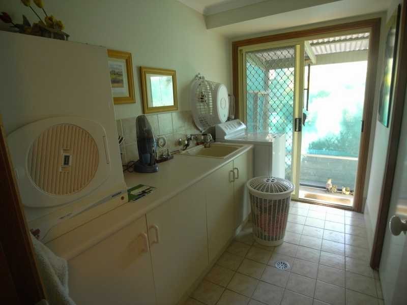 68 Camp Street, Adelong NSW 2729