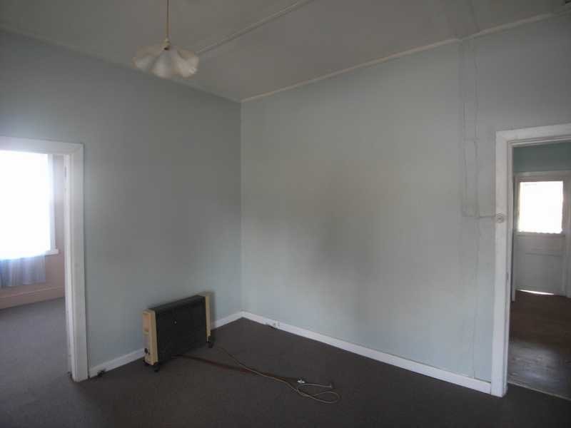 61 Mount Street, Gundagai NSW 2722