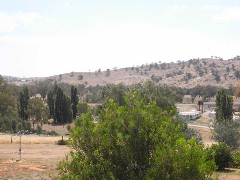 61 Mount Street, Gundagai NSW 2722