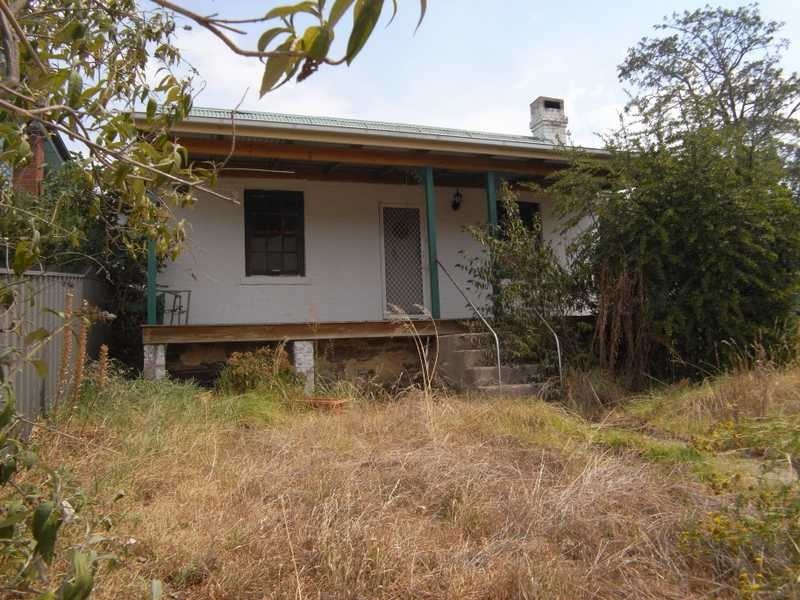 188 Punch Street, Gundagai NSW 2722