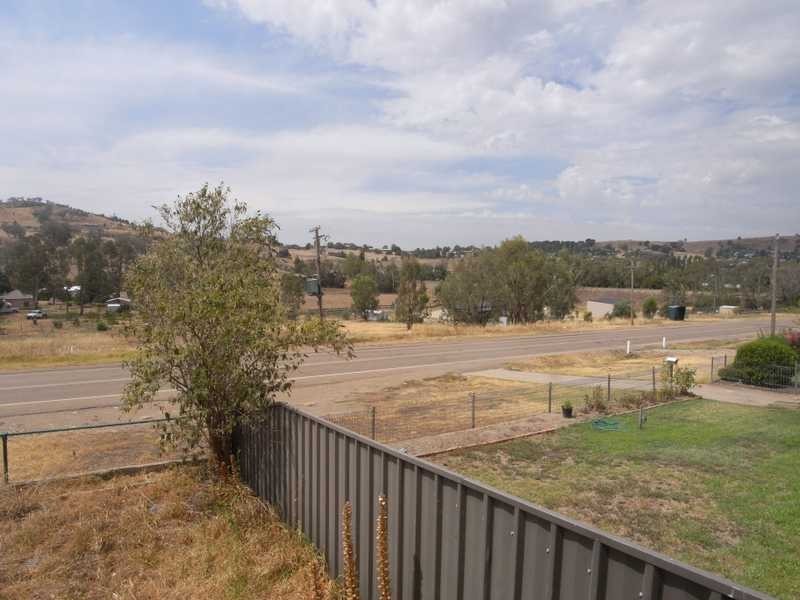 188 Punch Street, Gundagai NSW 2722