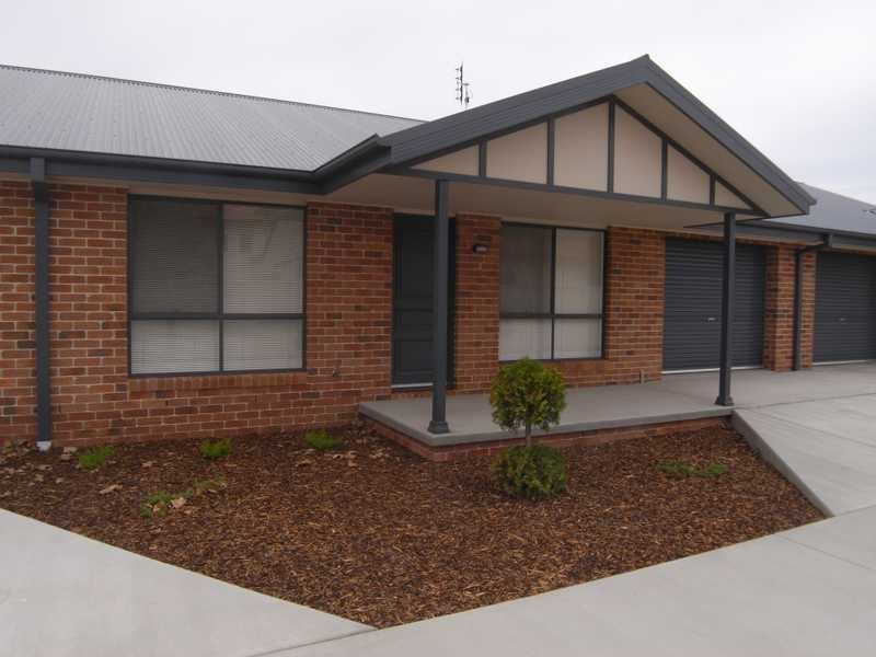 Unit 2/30 West Street, Gundagai NSW 2722