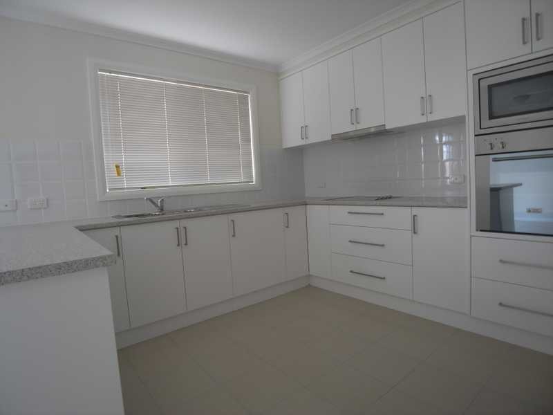 Unit 2/30 West Street, Gundagai NSW 2722