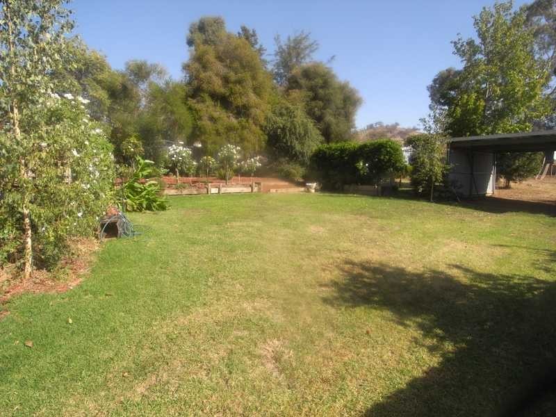 19 O’Hagan Street, Gundagai NSW 2722