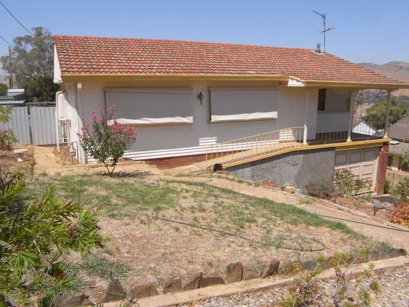 25 Homer Street, Gundagai NSW 2722
