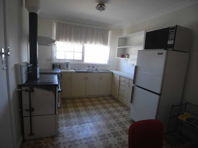 25 Homer Street, Gundagai NSW 2722