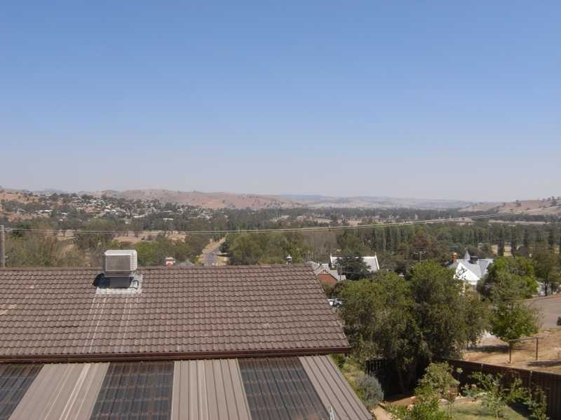 25 Homer Street, Gundagai NSW 2722