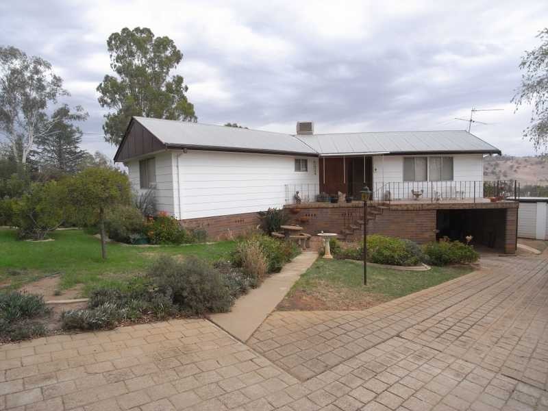 5 Camphor Lane, Gundagai NSW 2722