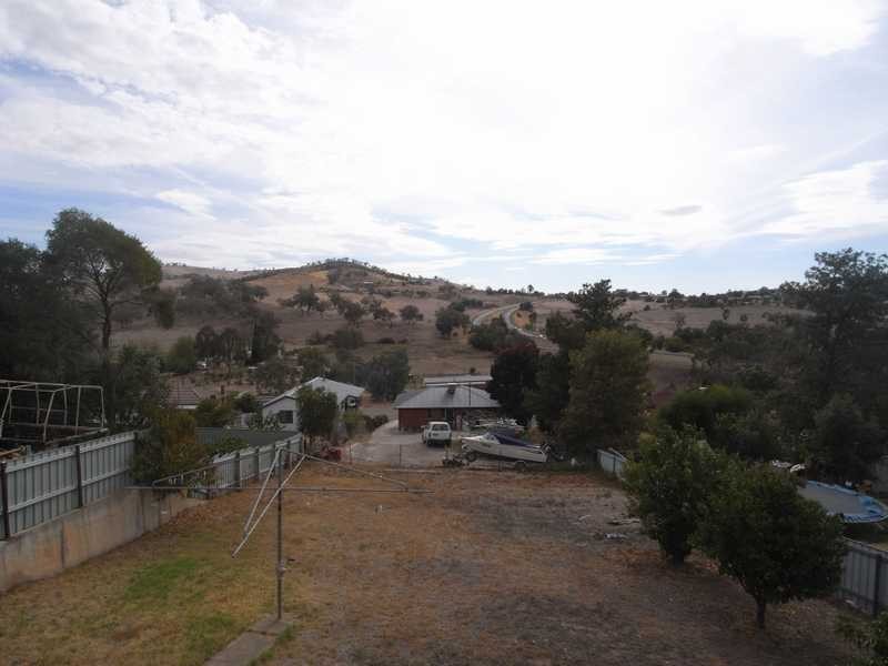 15 Francis Avenue, Gundagai NSW 2722