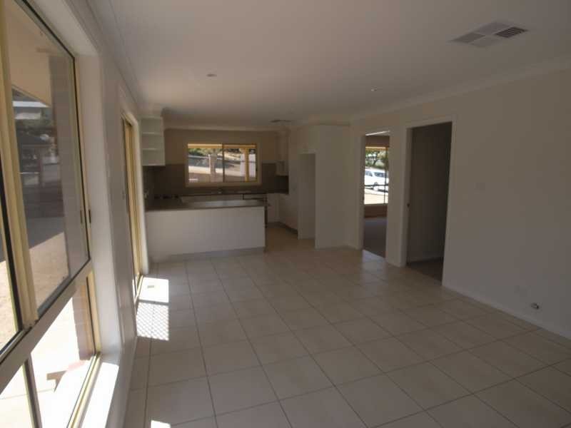 Unit 1/50 Otway Street, Gundagai NSW 2722