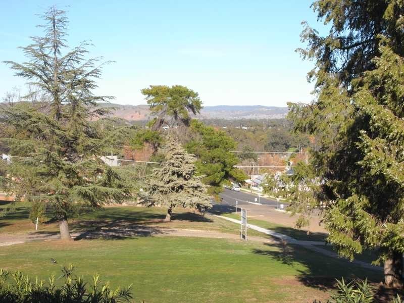 41 Otway Street, Gundagai NSW 2722