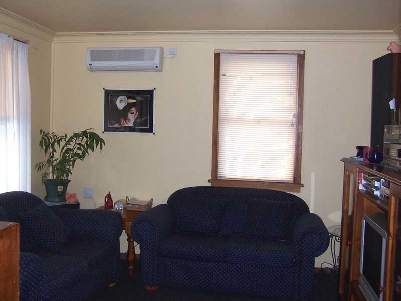 20 Tor Street, Gundagai NSW 2722