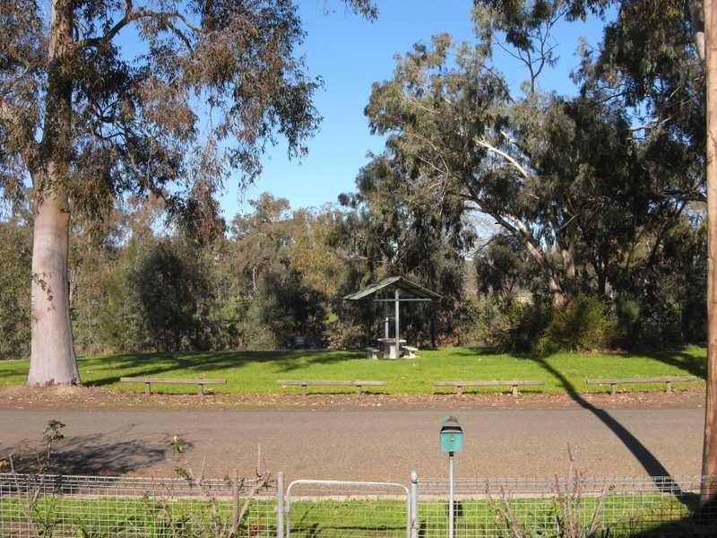 13 Sheridan Lane, Gundagai NSW 2722