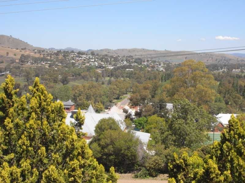 65 Punch Street, Gundagai NSW 2722