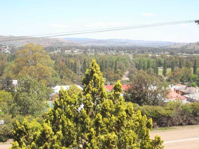 65 Punch Street, Gundagai NSW 2722