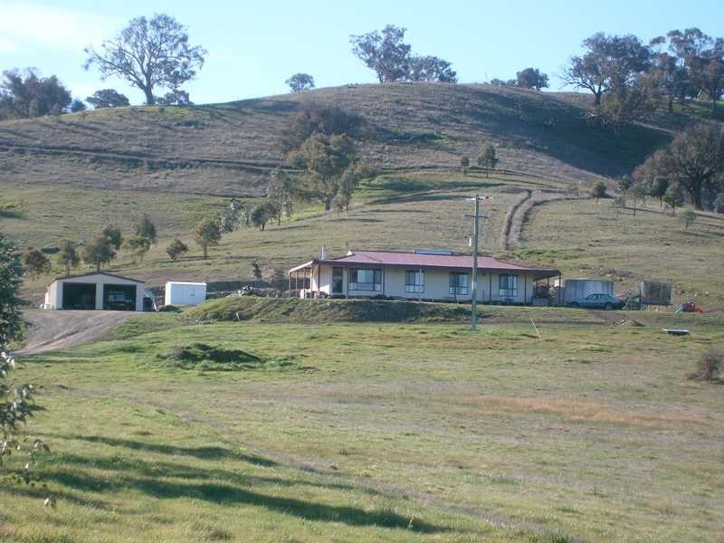 104 Cockatoo Road, Tumut NSW 2720