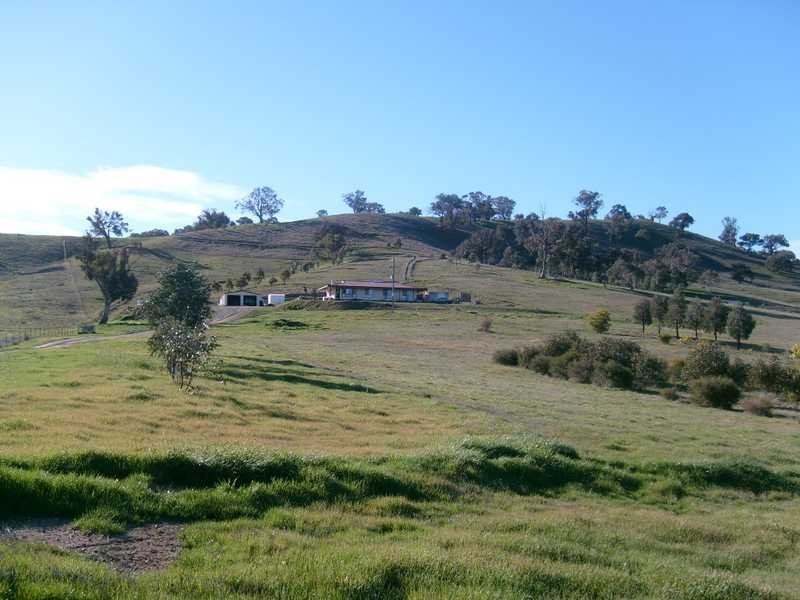 104 Cockatoo Road, Tumut NSW 2720