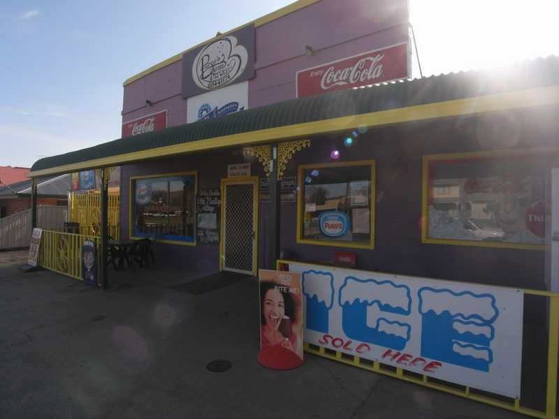 32 West Street, Gundagai NSW 2722