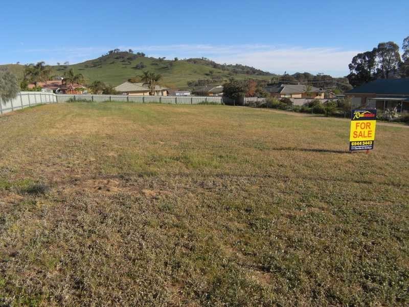 12 Lawson Drive, Gundagai NSW 2722