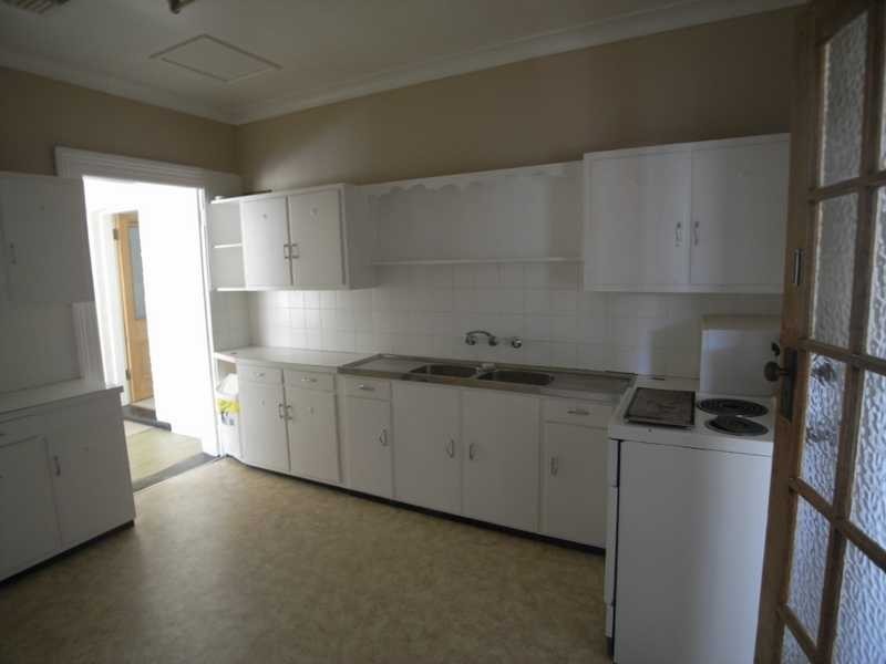 77 First Avenue, Gundagai NSW 2722