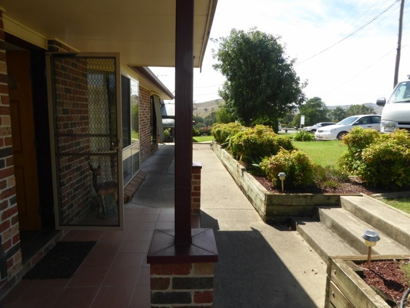 134 West Street, Gundagai NSW 2722