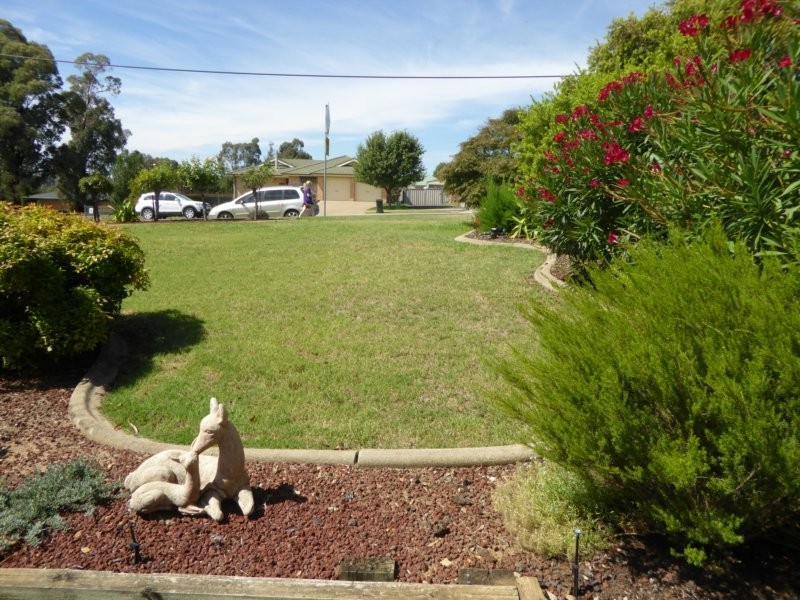 134 West Street, Gundagai NSW 2722
