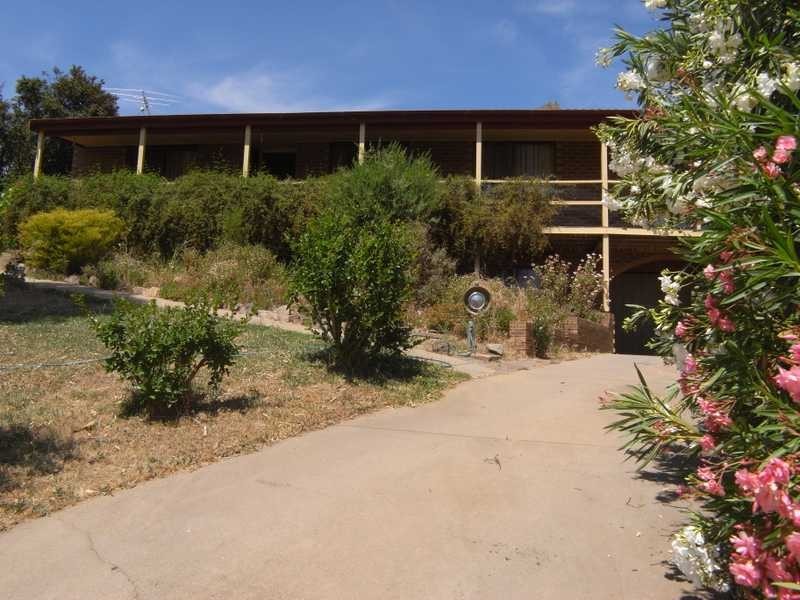 3 Otway Lane, Gundagai NSW 2722