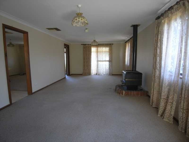 3 Otway Lane, Gundagai NSW 2722