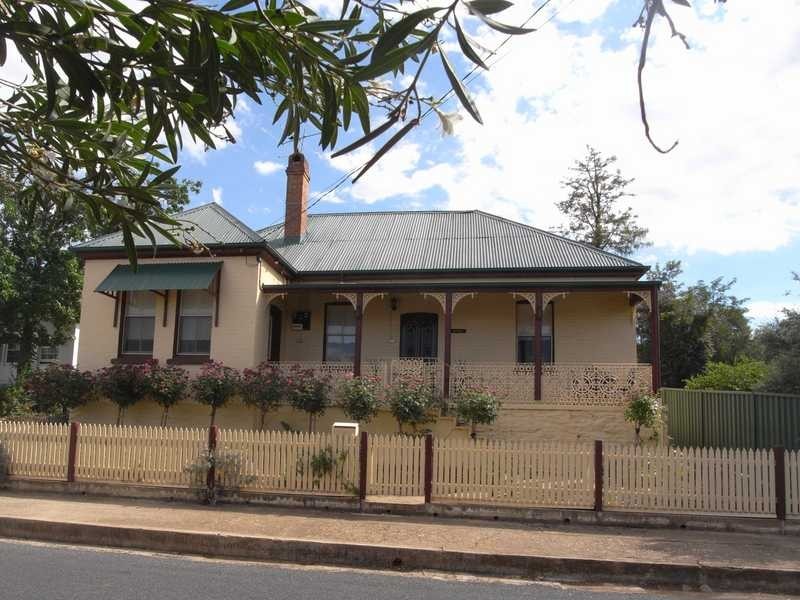 49 First Avenue, Gundagai NSW 2722