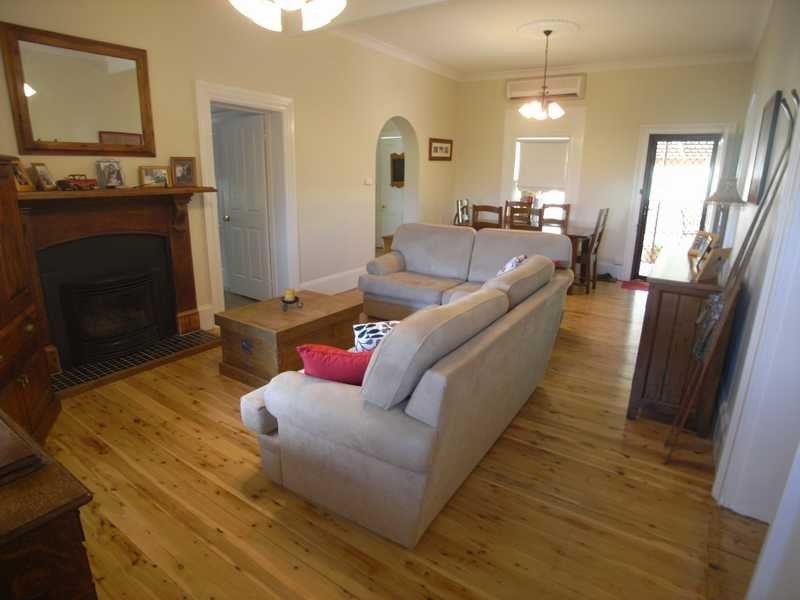 49 First Avenue, Gundagai NSW 2722