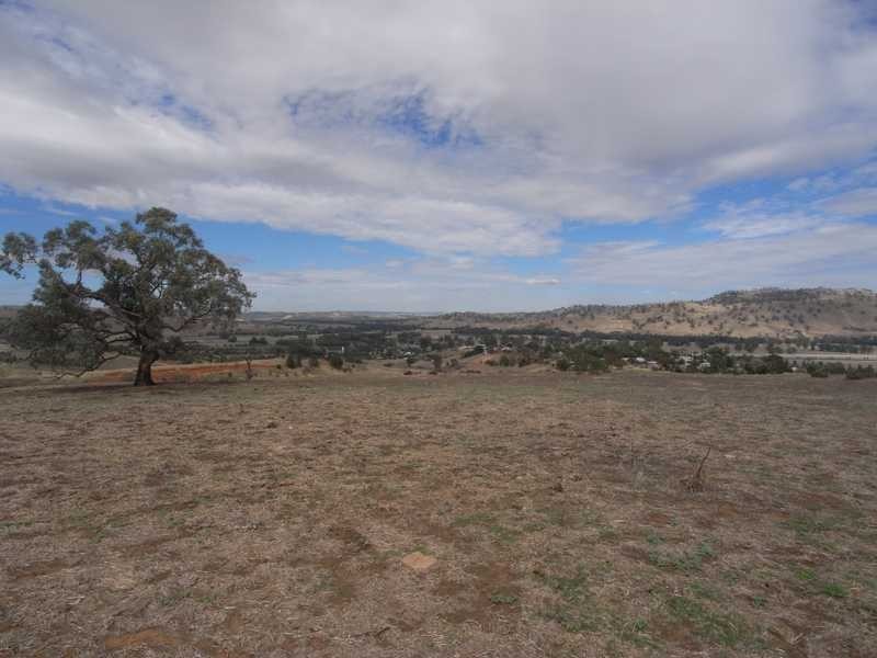 1 & 2 Luke Street, Gundagai NSW 2722