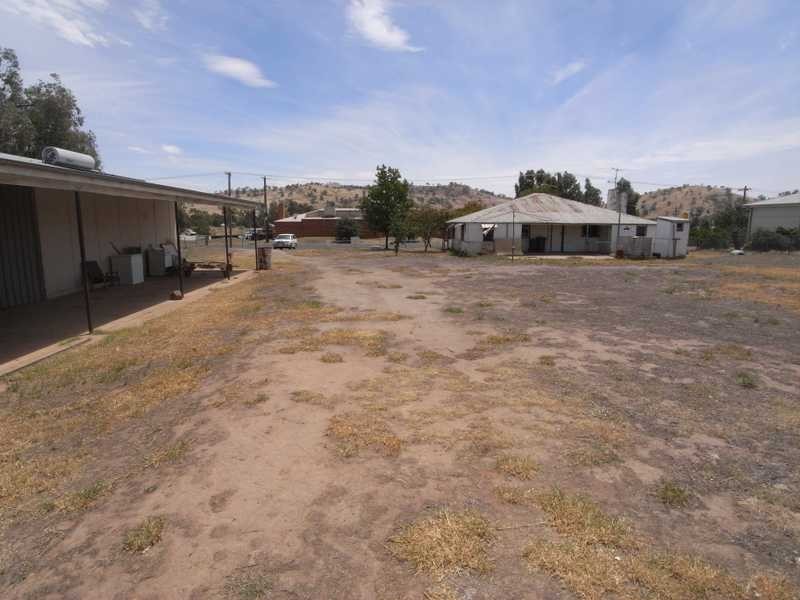 104 Mount Street, Gundagai NSW 2722