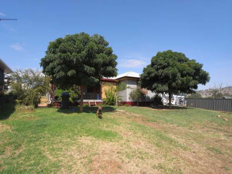 33 Tumut Street, Gundagai NSW 2722