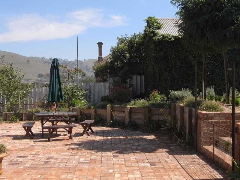 93 First Avenue, Gundagai NSW 2722