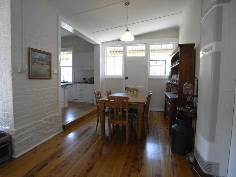 93 First Avenue, Gundagai NSW 2722