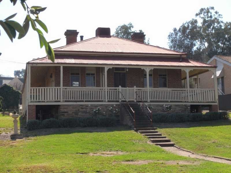 93 First Avenue, Gundagai NSW 2722