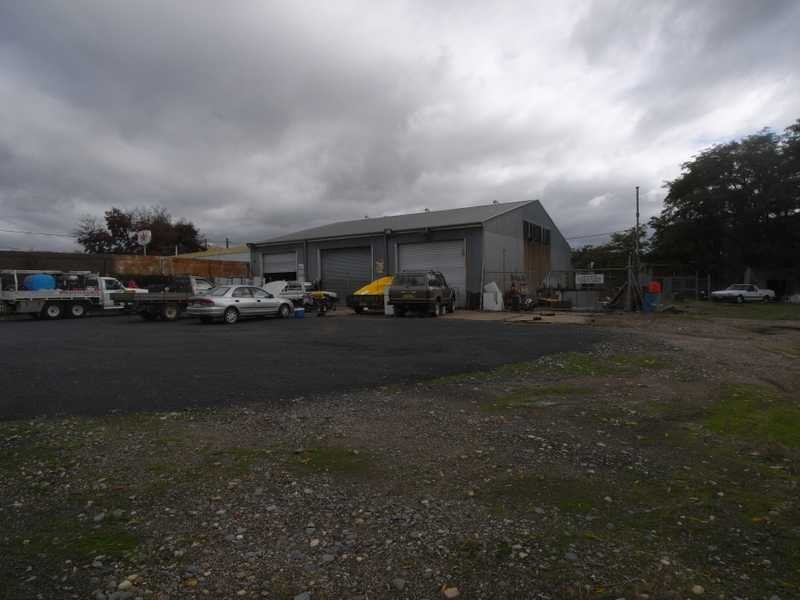 94-98 Tumut Street, Adelong NSW 2729