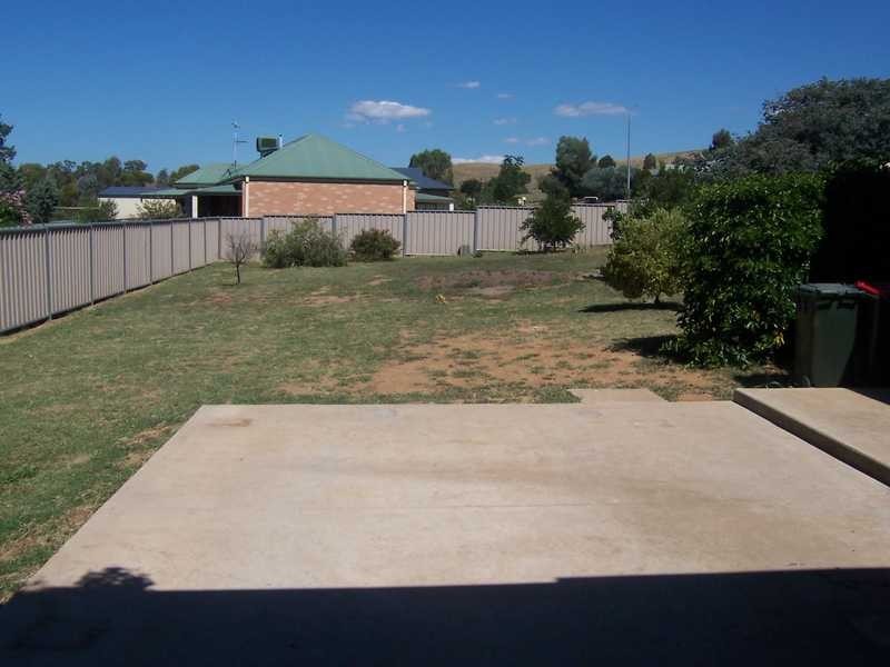 133 West Street, Gundagai NSW 2722