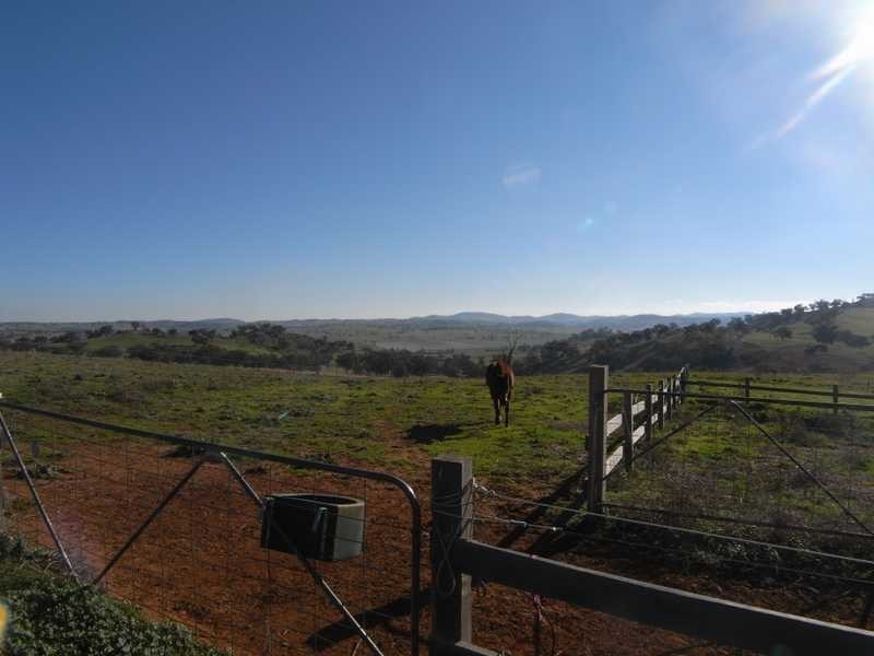 101 Hume Highway, Jugiong NSW 2726