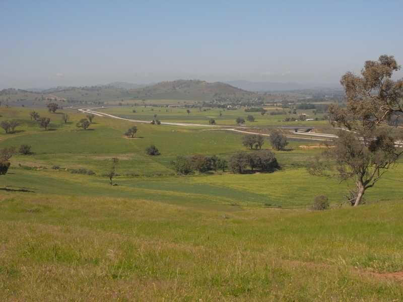 ‘Oaklands’ Hume Highway, Coolac NSW 2727