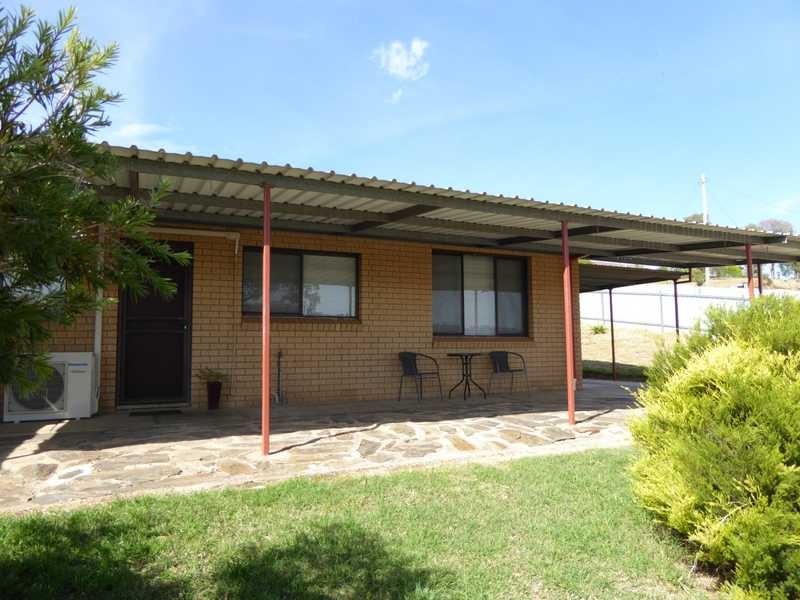 Unit 2/31 Tom Street, Gundagai NSW 2722