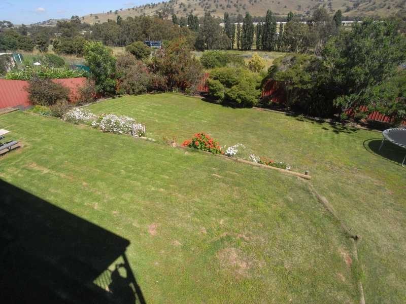 33 Mount Street, Gundagai NSW 2722