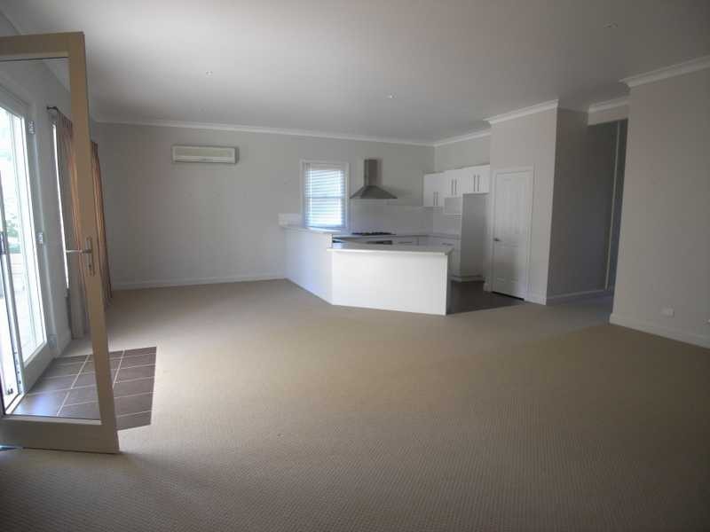 95 Punch Street, Gundagai NSW 2722