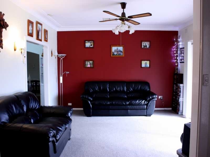 51 Otway Street, Gundagai NSW 2722