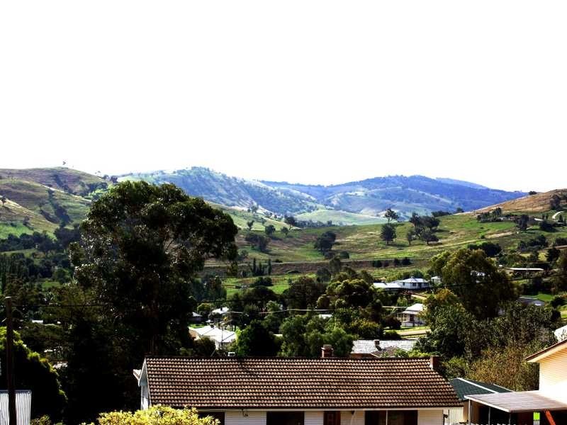 51 Otway Street, Gundagai NSW 2722