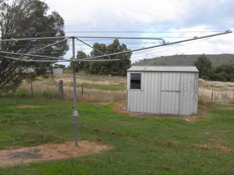 24 Tor Street, Gundagai NSW 2722