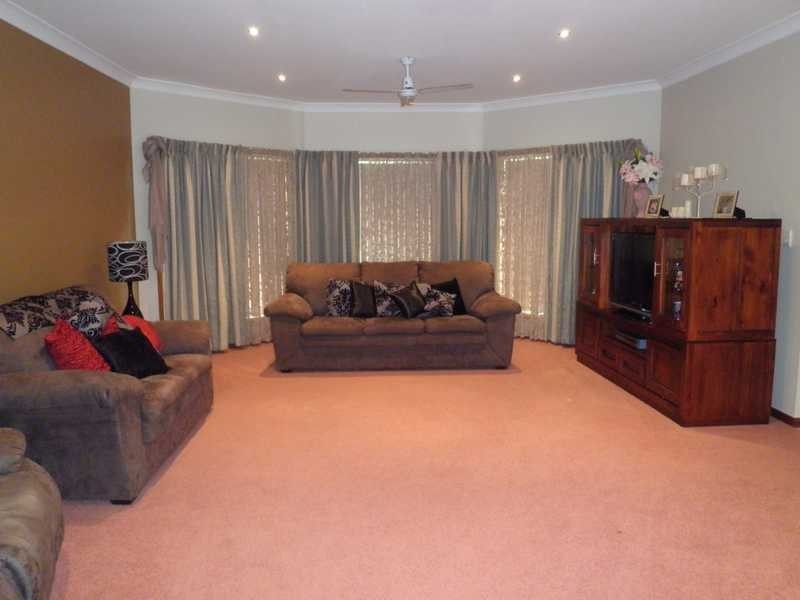 4 Lawson Drive, Gundagai NSW 2722