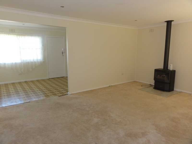 25 Homer Street, Gundagai NSW 2722